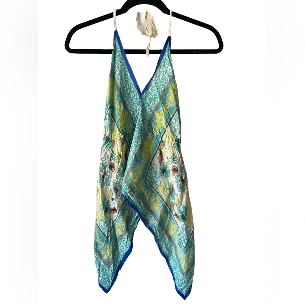 Moda International Limited Edition Floral Halter Top - Picture 2 of 8